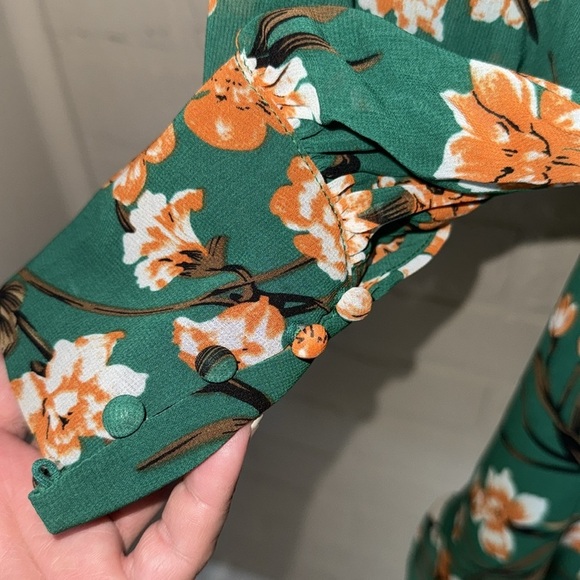 Bardot Becky dress Mini faux Wrap Dress in Orange Floral medium lined NEW - Picture 6 of 8